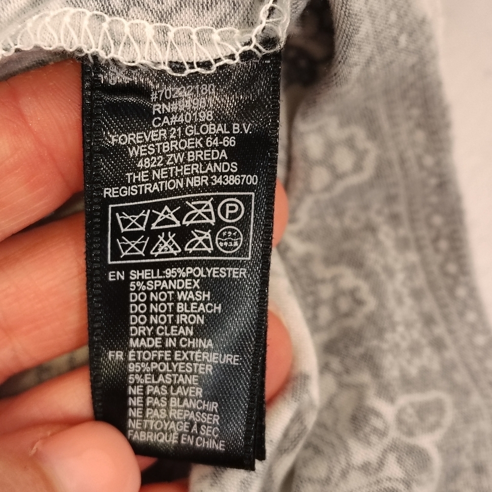 XXI FOREVER 21 DRESS/ TUNIC Womens S/P Black White PAISLEY Floral Art Y2K 90S - Picture 5 of 7